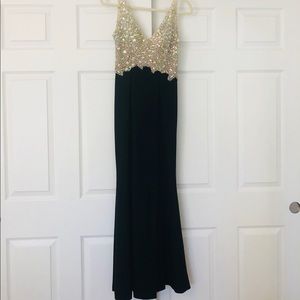 Perfect Black Formal Dress 🖤